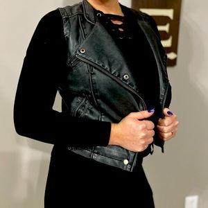 Voice Moto leather vest size medium.